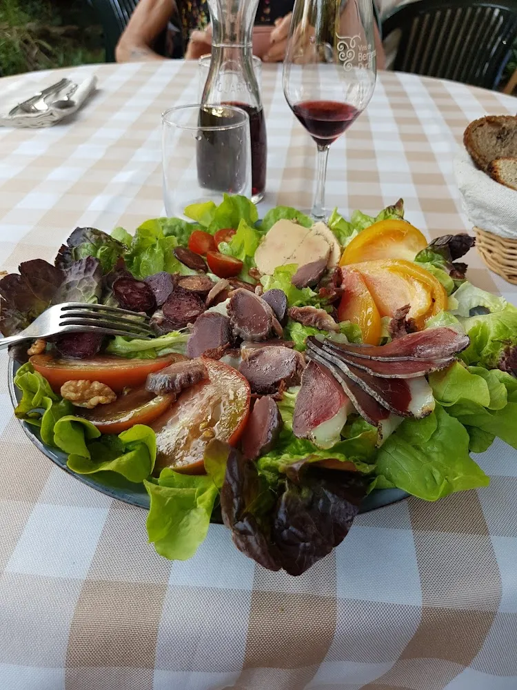 Assiette de Charcuterie Gésiers Magrets Et Saucisson